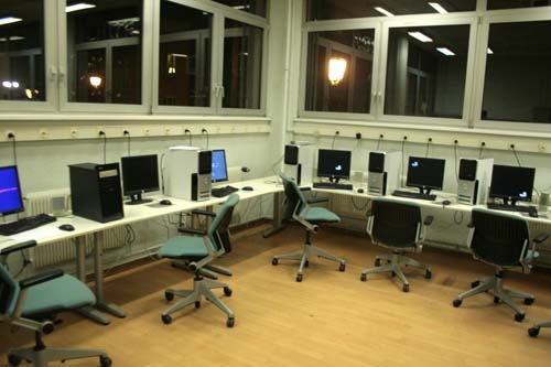 Depuis un cybercafé : Un brouteur pompe 4 millions de F dans une agence de transfert de fonds